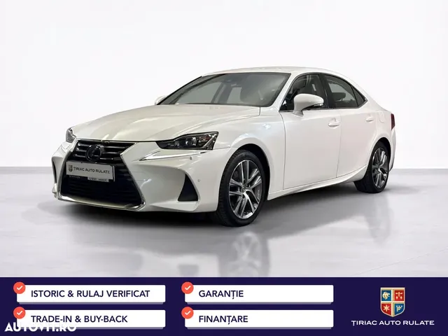 LEXUS IS