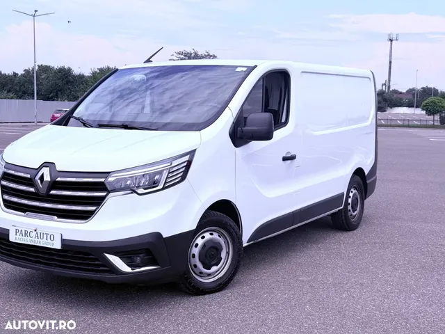 RENAULT TRAFIC