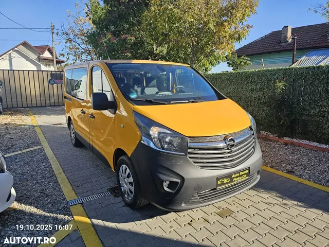 OPEL VIVARO