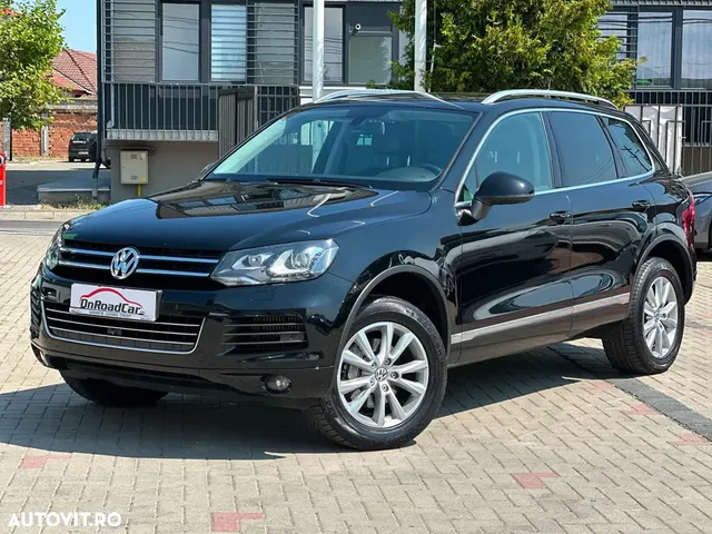 VOLKSWAGEN TOUAREG
