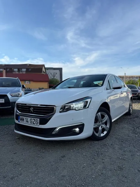 PEUGEOT 508