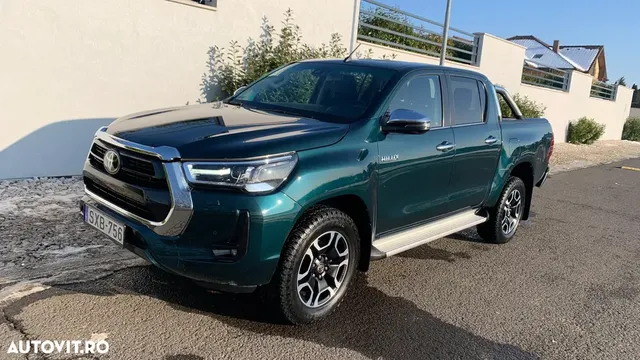 TOYOTA HILUX