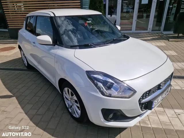 SUZUKI SWIFT