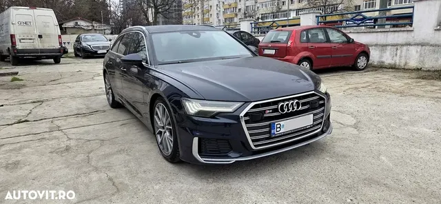 AUDI S6 AVANT