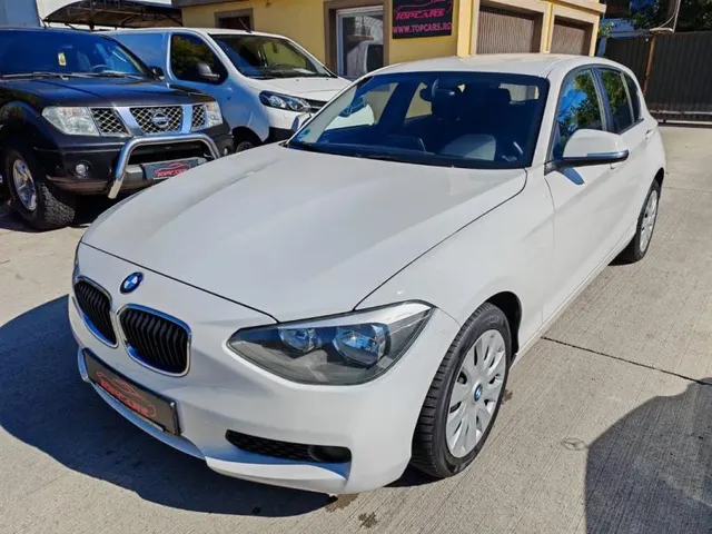 BMW 1 SERIES