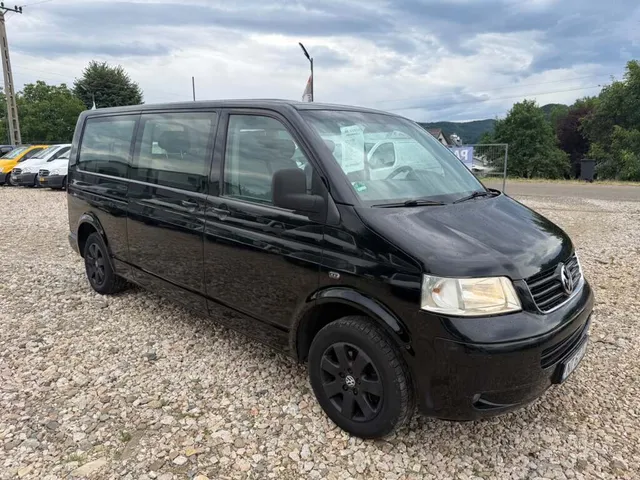 VOLKSWAGEN CARAVELLE