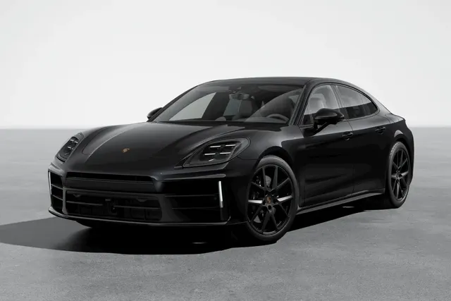 PORSCHE PANAMERA 4