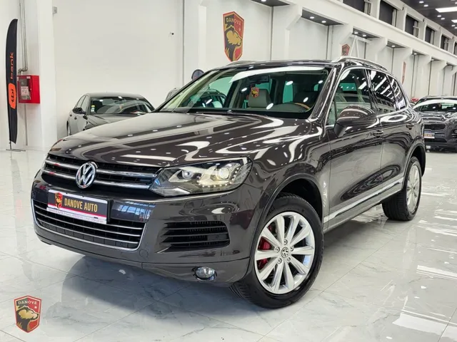 VOLKSWAGEN TOUAREG