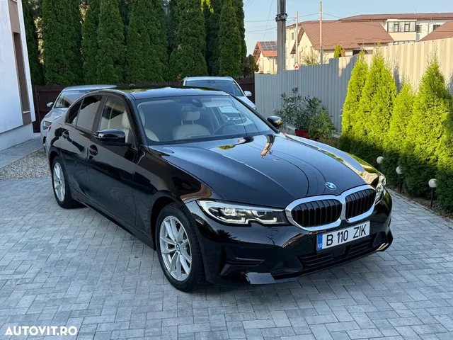 BMW 3 SERIES