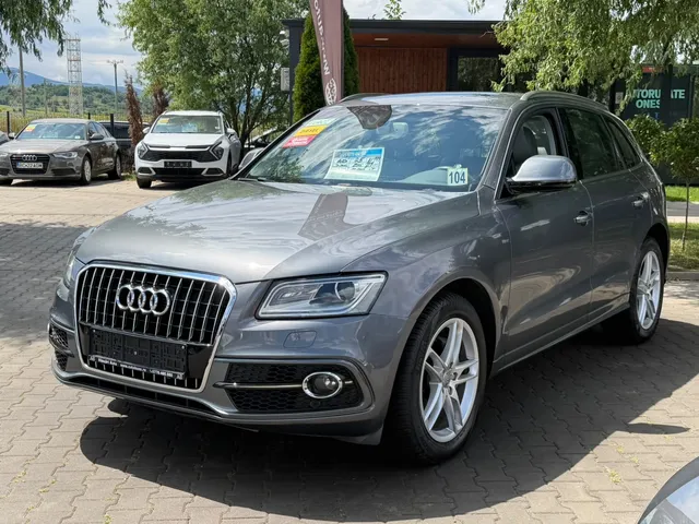 AUDI Q5