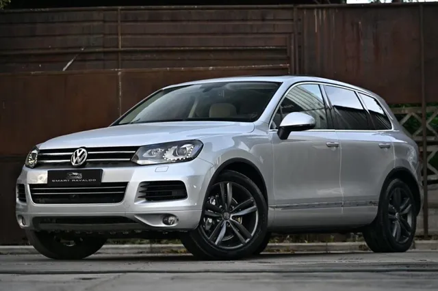 VOLKSWAGEN TOUAREG
