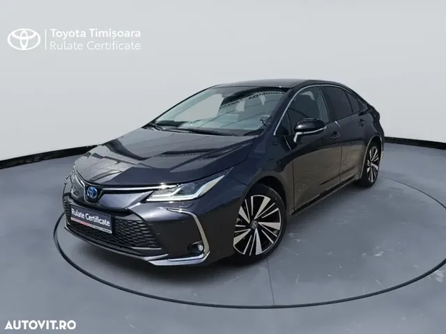 TOYOTA COROLLA