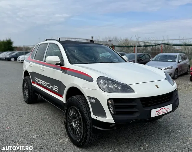 PORSCHE CAYENNE