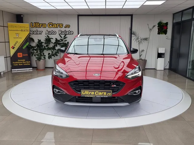 FORD FOCUS