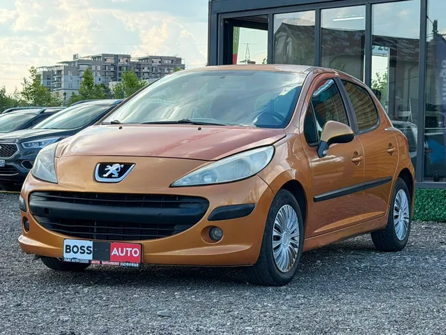 PEUGEOT 207