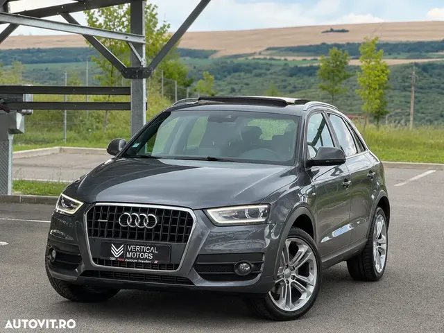 AUDI Q3