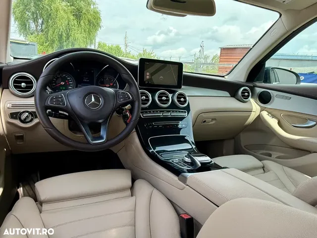 MERCEDES-BENZ GLC