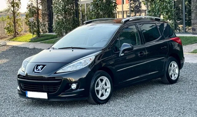 PEUGEOT 207
