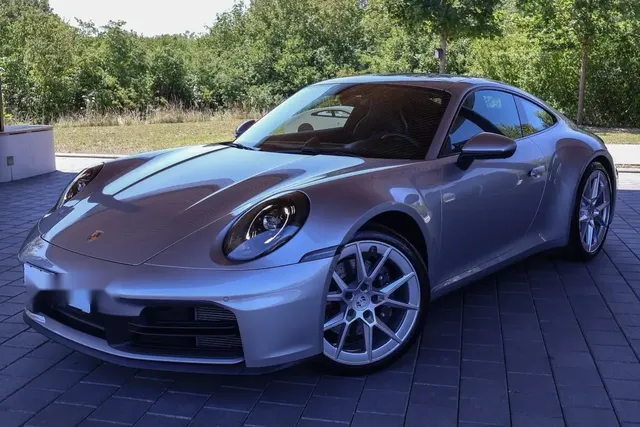 PORSCHE 911 CARRERA