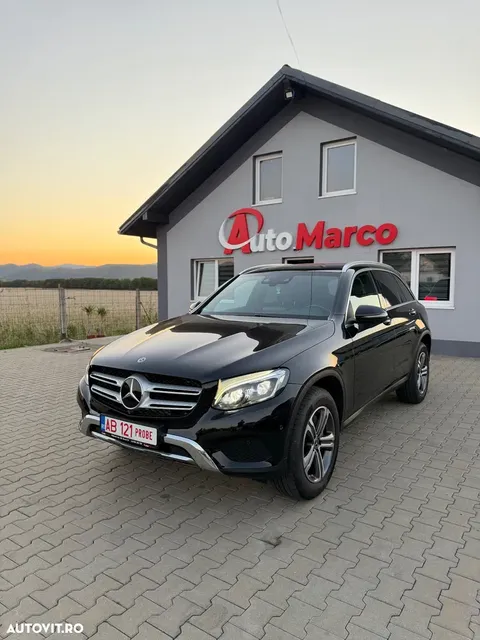 MERCEDES-BENZ GLC