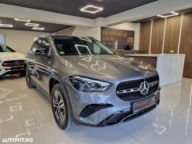 MERCEDES-BENZ GLA
