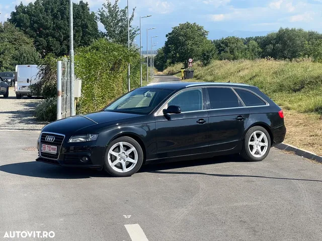 AUDI A4 AVANT