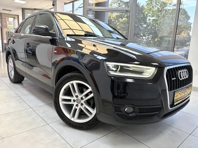 AUDI Q3