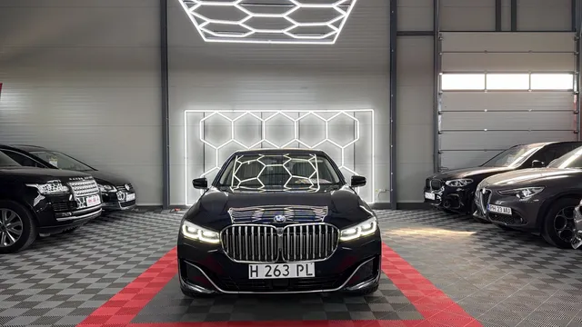 BMW 7 SERIES