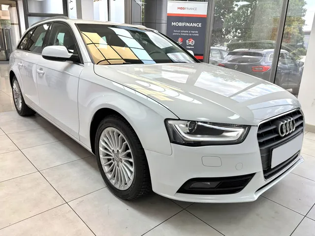AUDI A4