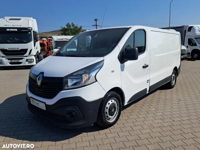 RENAULT TRAFIC