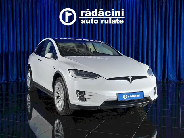 TESLA MODEL X
