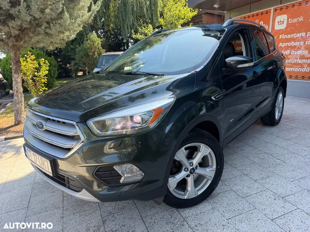 FORD KUGA