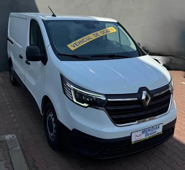RENAULT TRAFIC