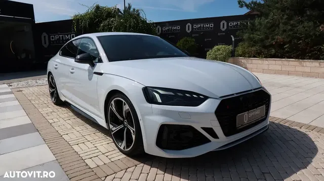 AUDI RS5
