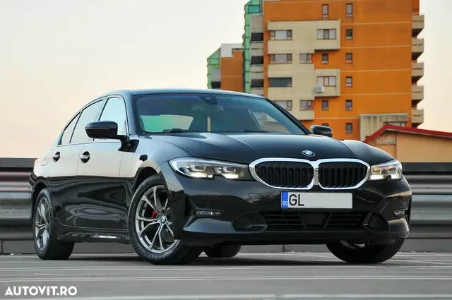 BMW 3 SERIES
