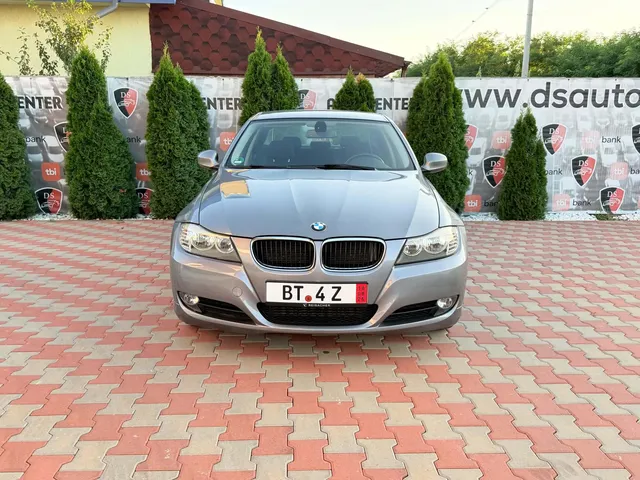 BMW 3 SERIES