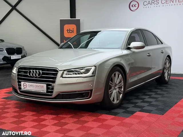 AUDI A8