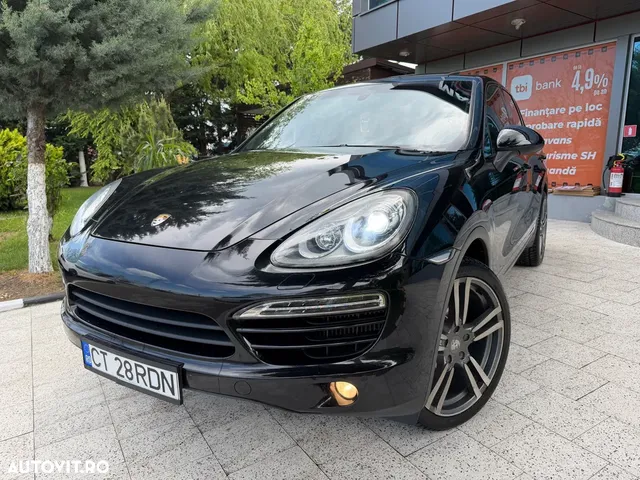 PORSCHE CAYENNE