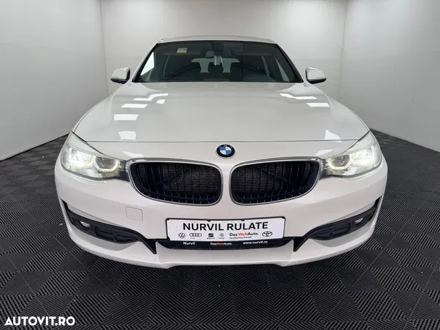 BMW 3 SERIES