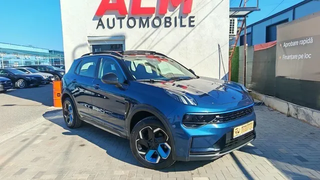LYNK & CO 01