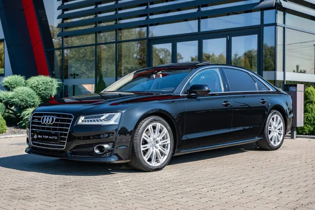 AUDI A8