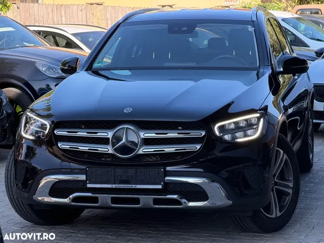 MERCEDES-BENZ GLC