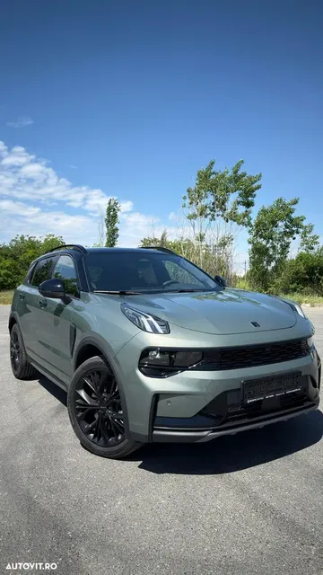 LYNK & CO 01