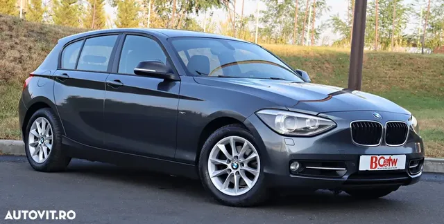 BMW 1 SERIES