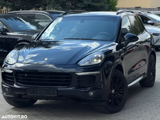 PORSCHE CAYENNE