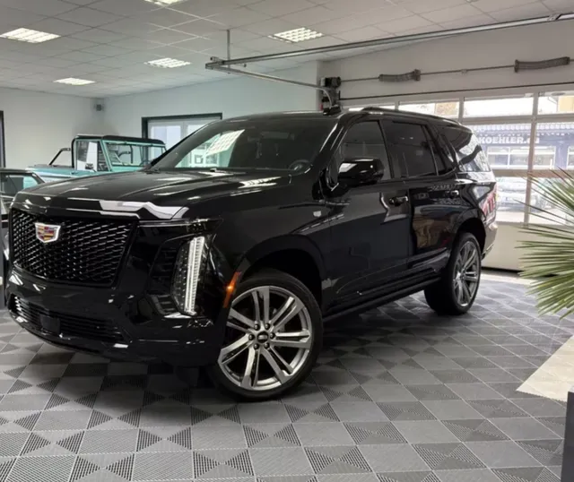 CADILLAC ESCALADE