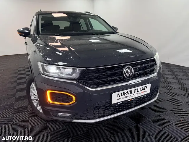 VOLKSWAGEN T-ROC
