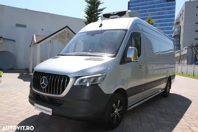 MERCEDES-BENZ SPRINTER