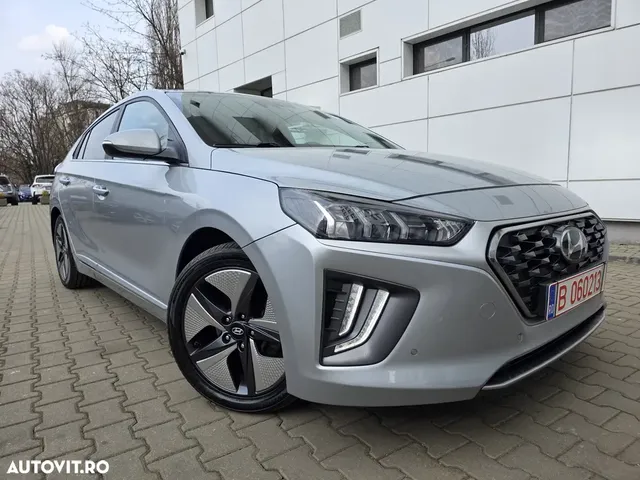 HYUNDAI IONIQ