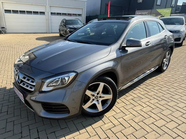 MERCEDES-BENZ GLA